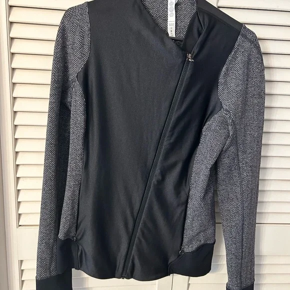 Lululemon‎ Emerge Renewed Jacket Giant Herringbone Heathered Black Sz 10 - Picture 5 of 7